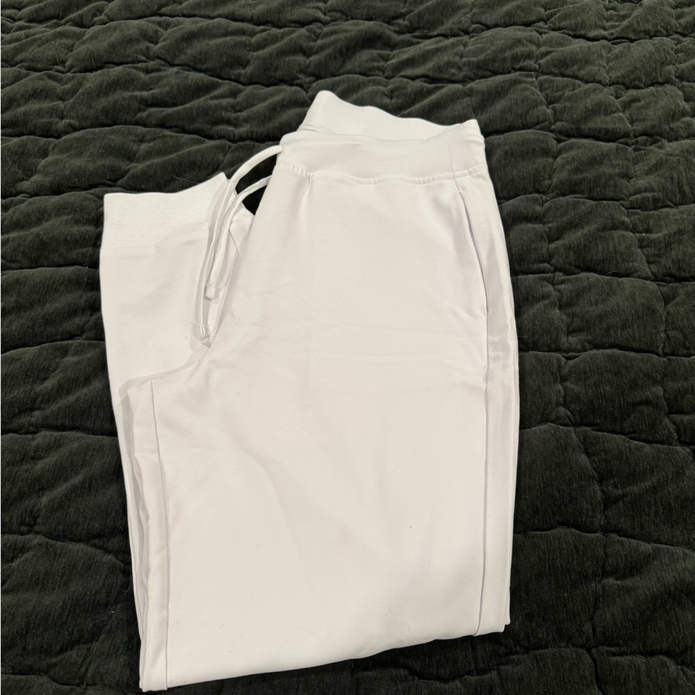 Mandala size Large White Relaxed-Fit Joggers with Elastic Waistband